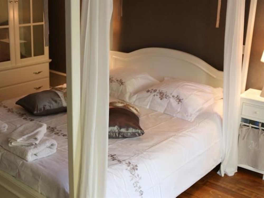 เลอ กอริโกต์ Hotel Pierry ภายนอก รูปภาพ